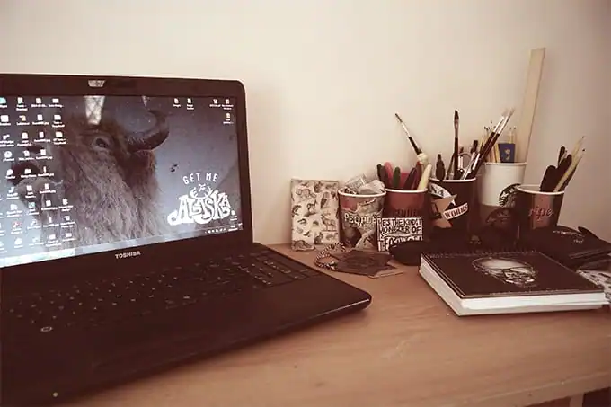 JadeDesk