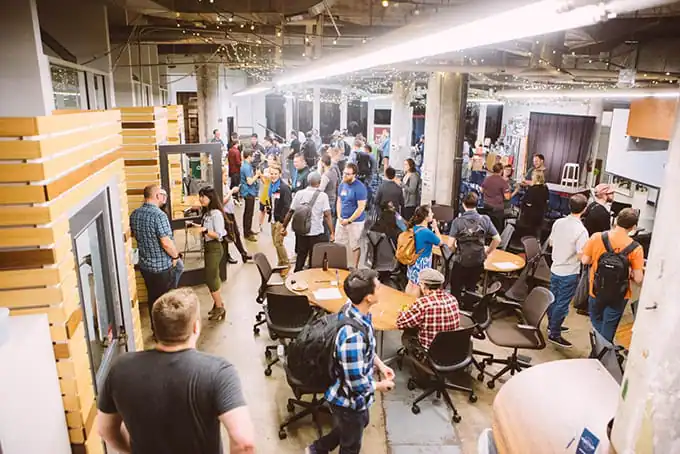 c2cmeetup-creativemarket-dribbble-webres-024