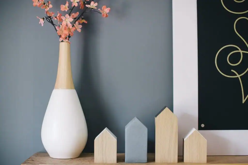 Wood:Concrete Houses