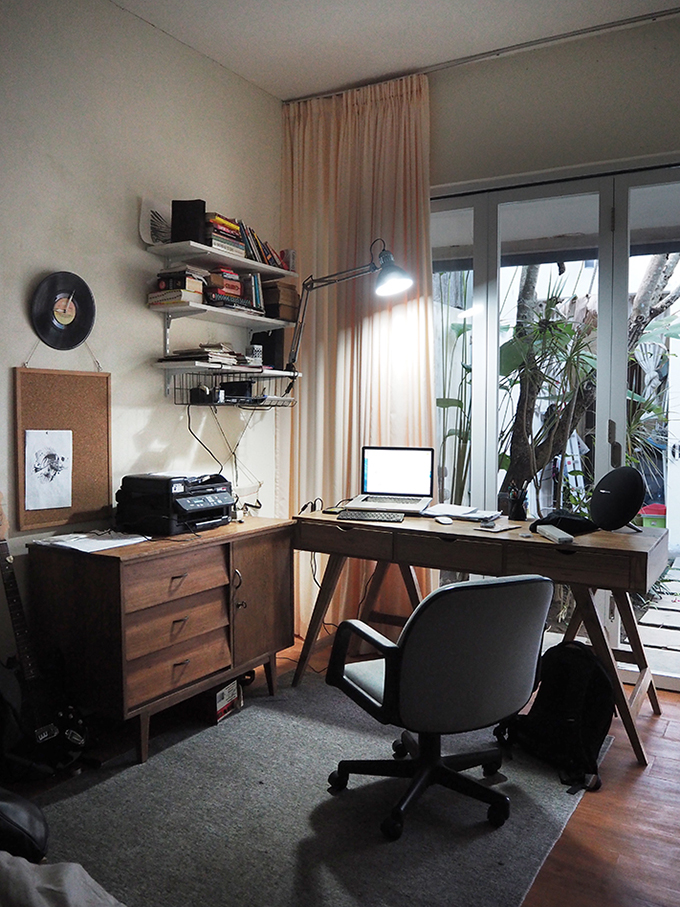 graphic designer desk
