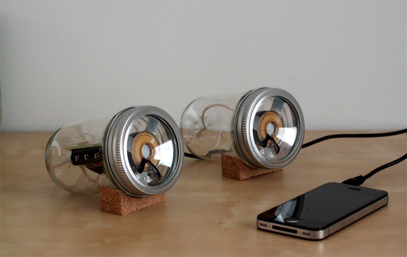 Office-Ideas-DIY-Mason-Jar-Speakers