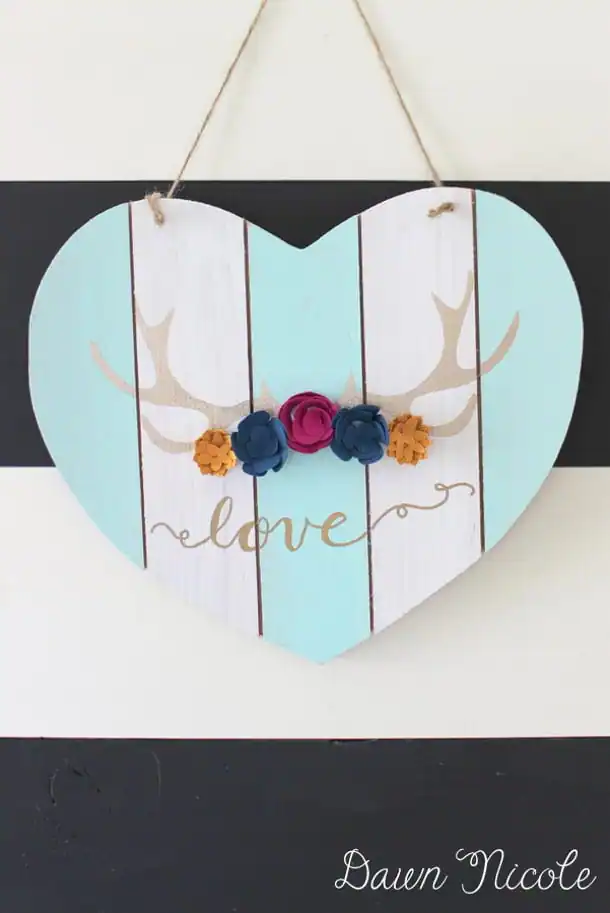 Silhouette-Saturday-Antler-Heart-Sign-by-dawn-nicole