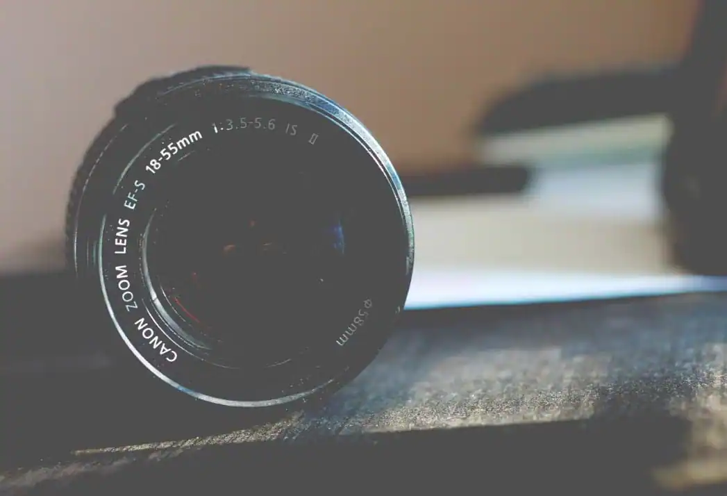 10 Amazing YouTube Channels to Boost Your Graphic Design Skills 7
